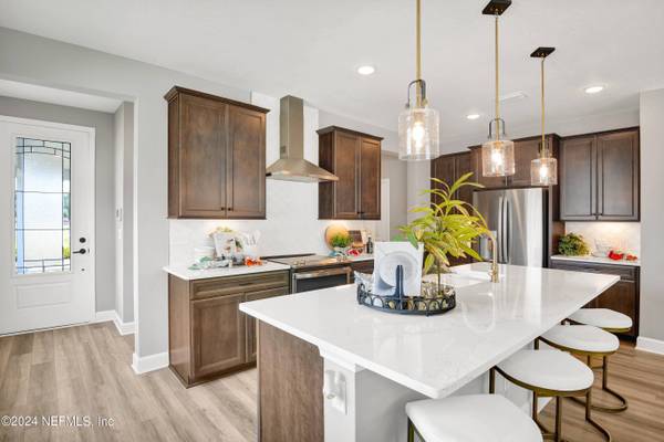 6038 ORACLE CT, Jacksonville, FL 32205