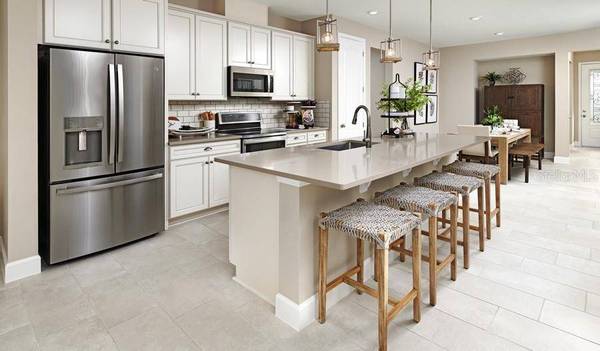 804 BLUE CREEK DR, Haines City, FL 33844