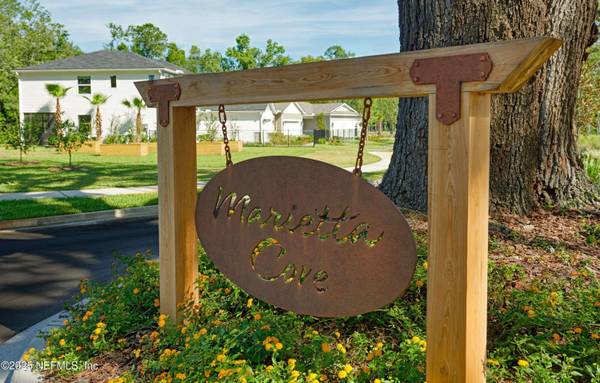 984 CEDAR SLOUGH DR, Jacksonville, FL 32220