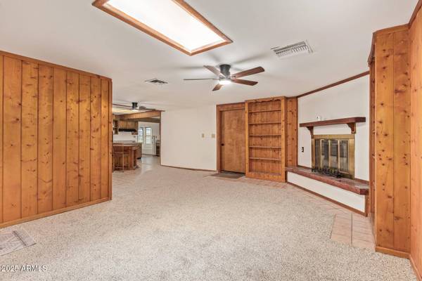 101 W PARK Avenue, Gilbert, AZ 85233