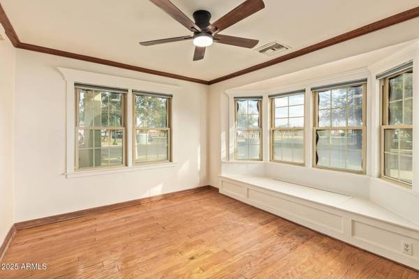 101 W PARK Avenue, Gilbert, AZ 85233