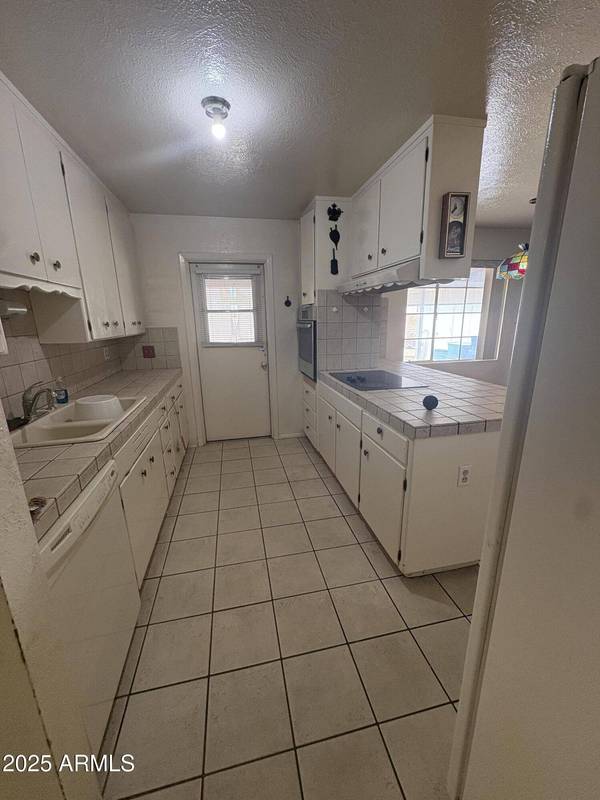 802 N 74TH Street, Scottsdale, AZ 85257