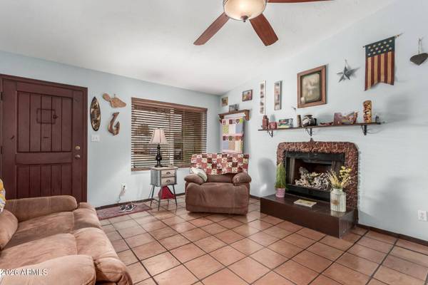 3544 E DIAMOND Avenue, Mesa, AZ 85204