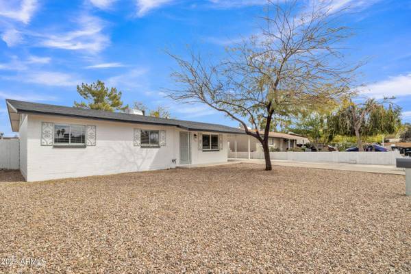7526 E DRUMMER Avenue, Mesa, AZ 85208