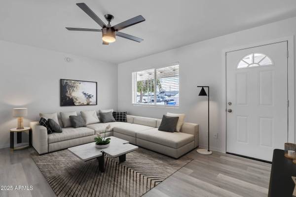 7526 E DRUMMER Avenue, Mesa, AZ 85208