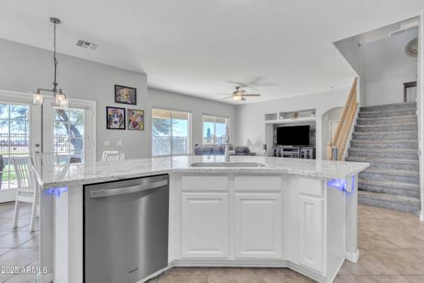 3419 E ROSA Lane, Gilbert, AZ 85297