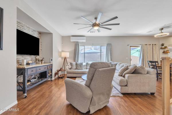 1429 E ELGIN Street, Gilbert, AZ 85295