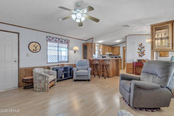 2175 W SOUTHERN Avenue #242, Apache Junction, AZ 85120