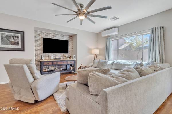 1429 E ELGIN Street, Gilbert, AZ 85295