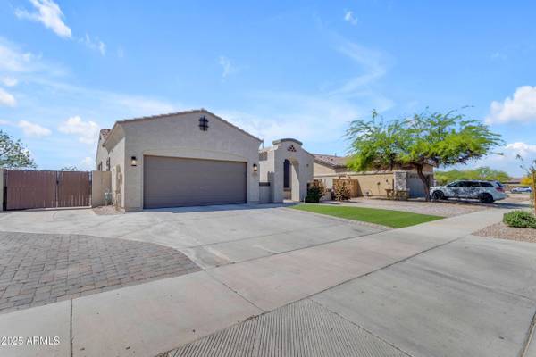 18437 E CELTIC MANOR Drive, Queen Creek, AZ 85142