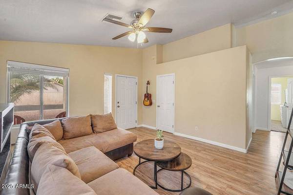 235 S KINGSTON Street, Chandler, AZ 85225