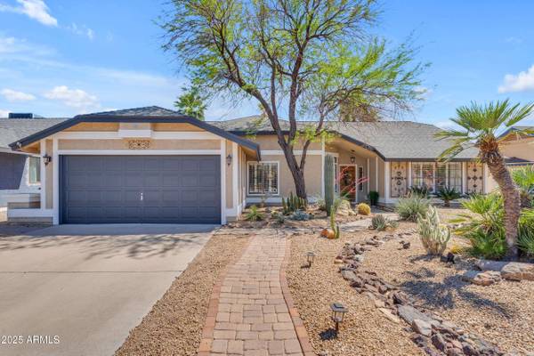 10939 E KALIL Drive, Scottsdale, AZ 85259