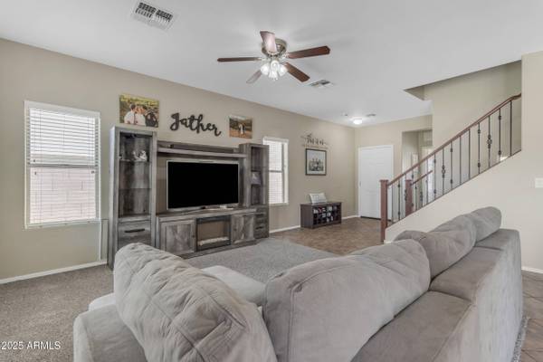 1237 W AGRARIAN HILLS Drive, San Tan Valley, AZ 85143