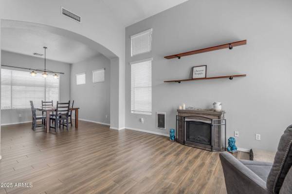 1405 S HONEYSUCKLE Circle, Gilbert, AZ 85296