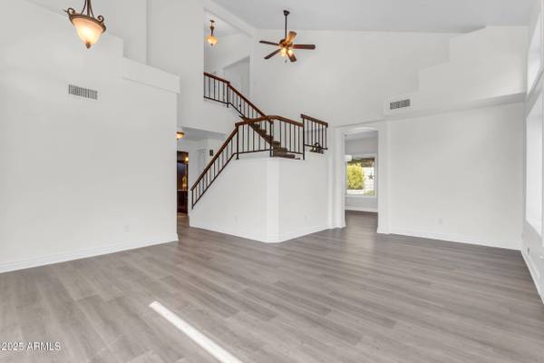 1307 E ARTESIAN Way, Gilbert, AZ 85234