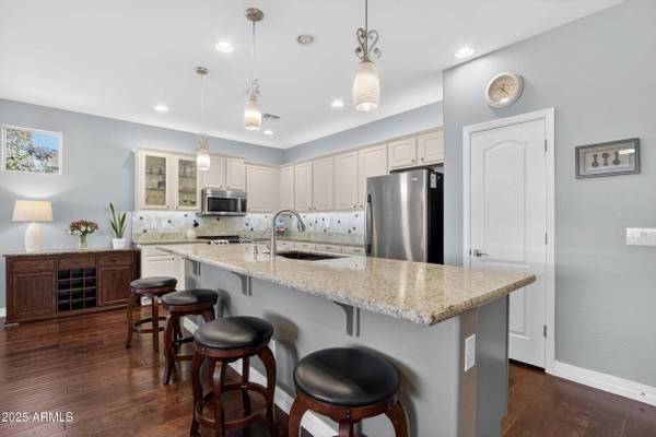 984 E ROJO Way, Gilbert, AZ 85297