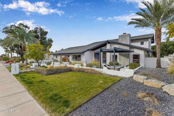 1202 W DAHLIA Drive, Phoenix, AZ 85029