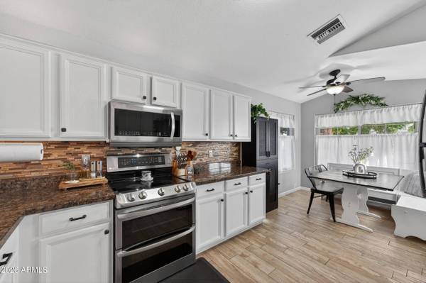 1792 E APPALOOSA Road, Gilbert, AZ 85296