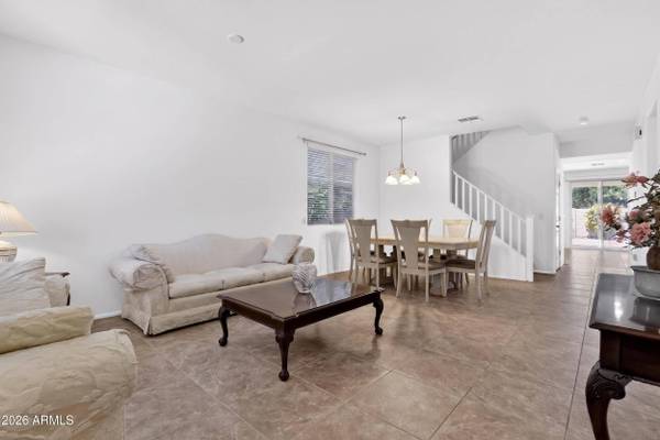 874 E FURNESS Drive, Gilbert, AZ 85297