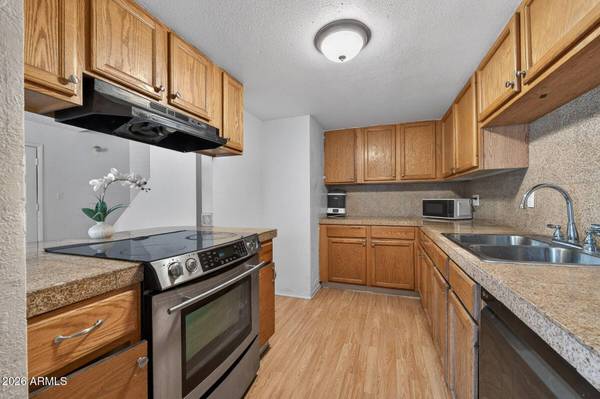 8243 N 34TH Drive, Phoenix, AZ 85051