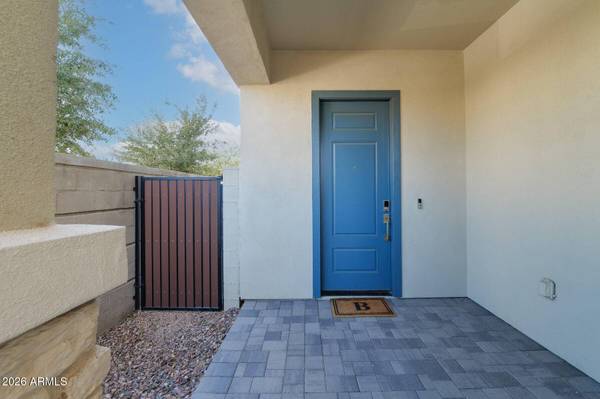 4840 E VILLAGE Drive, Scottsdale, AZ 85254