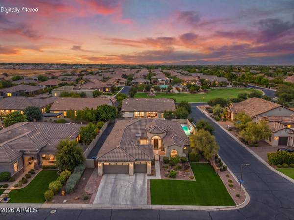 2538 E RAVENSWOOD Drive, Gilbert, AZ 85298