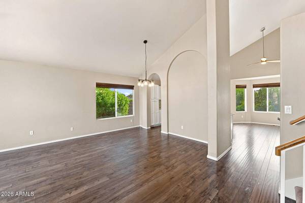 181 S TIAGO Drive, Gilbert, AZ 85233