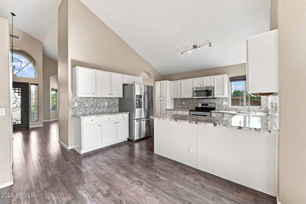 181 S TIAGO Drive, Gilbert, AZ 85233