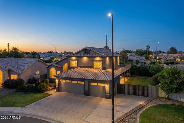 181 S TIAGO Drive, Gilbert, AZ 85233