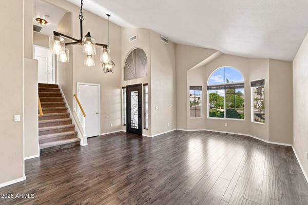 181 S TIAGO Drive, Gilbert, AZ 85233