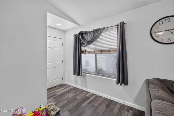 1413 W VAUGHN Avenue, Gilbert, AZ 85233