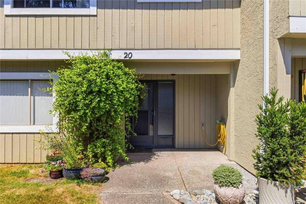 2020 White Birch Rd ##20, Sidney, BC V8L 2R1
