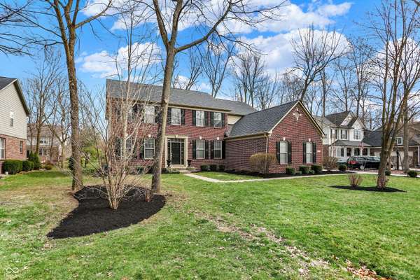 6545 Briarwood PL, Zionsville, IN 46077