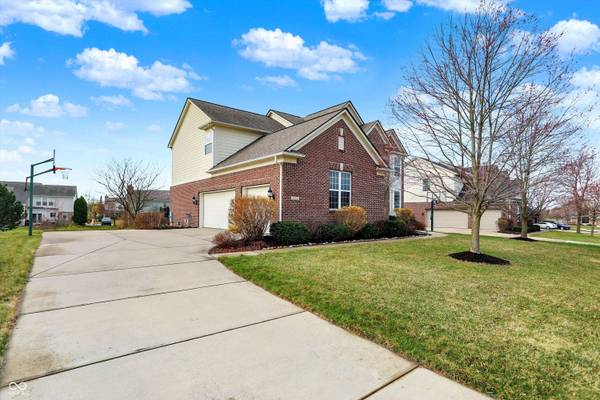 9253 Windrift WAY, Zionsville, IN 46077