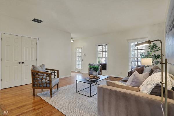 2037 Rhettsbury ST, Carmel, IN 46032