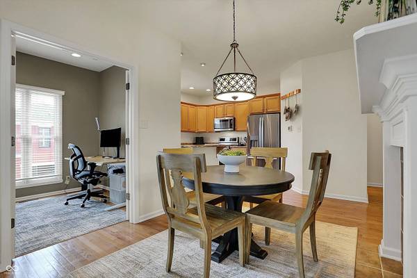 2037 Rhettsbury ST, Carmel, IN 46032