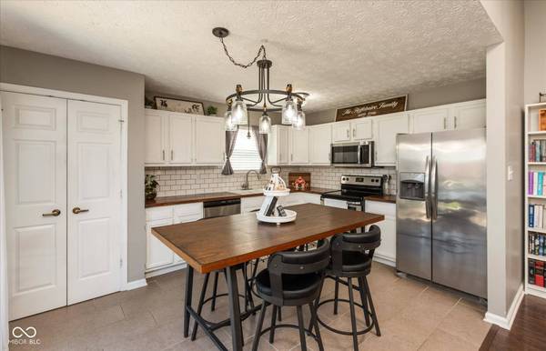 12929 Shandon LN, Fishers, IN 46038