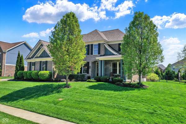 11509 Wildlife CT, Zionsville, IN 46077