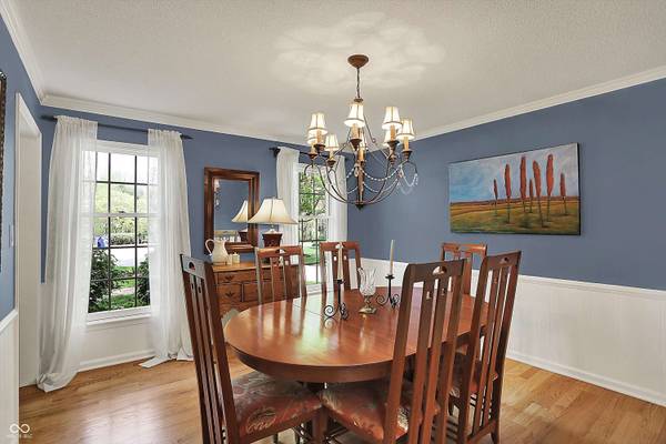 70 Williamsburg CT, Zionsville, IN 46077