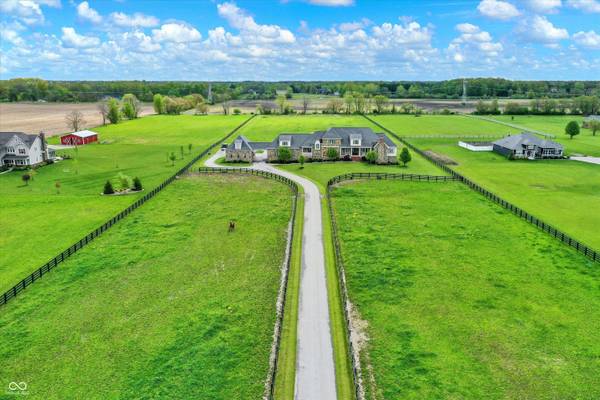 1581 S 825 E, Zionsville, IN 46077