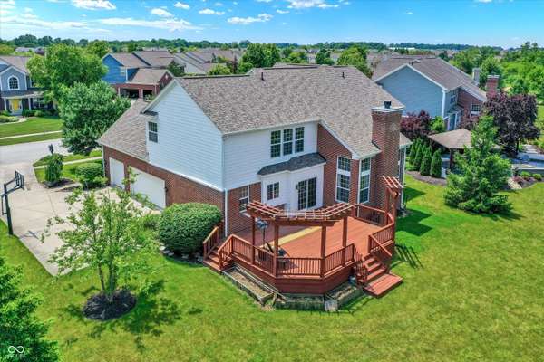 9318 Windrift WAY, Zionsville, IN 46077