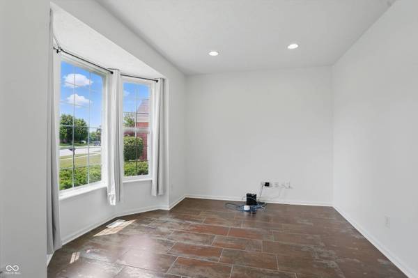 9318 Windrift WAY, Zionsville, IN 46077