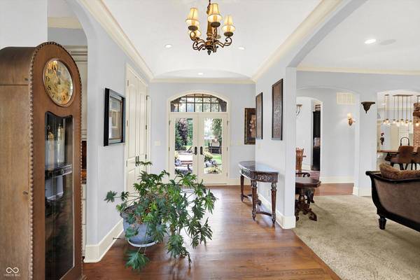 8581 Hunt Club RD, Zionsville, IN 46077