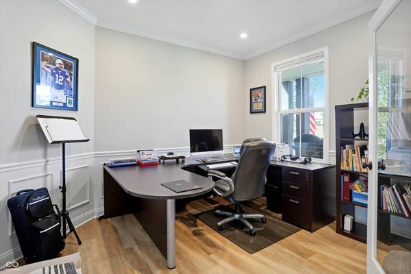 6533 Treeline LN, Mccordsville, IN 46055