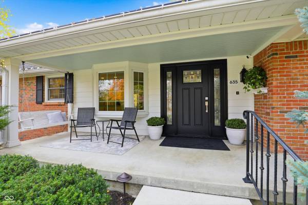 635 Bloor LN, Zionsville, IN 46077