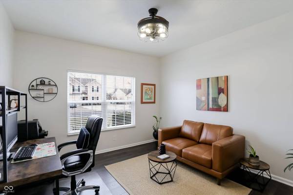 12958 Quarterback LN, Fishers, IN 46037