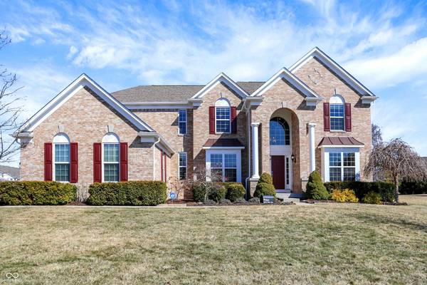 8944 Spring Violet PL, Zionsville, IN 46077