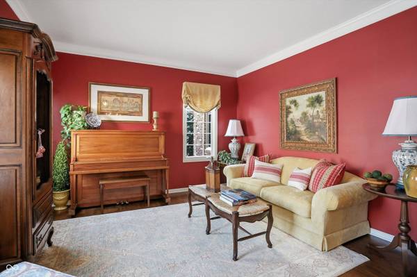 4694 Austin TRCE, Zionsville, IN 46077