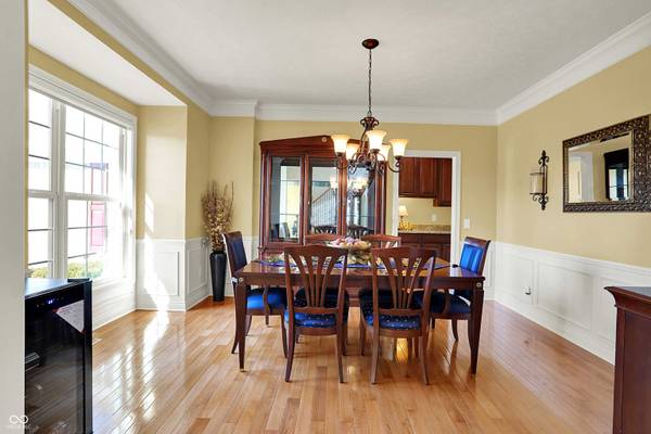 8944 Spring Violet PL, Zionsville, IN 46077