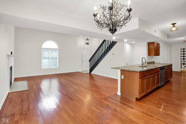 354 Dominion DR, Zionsville, IN 46077